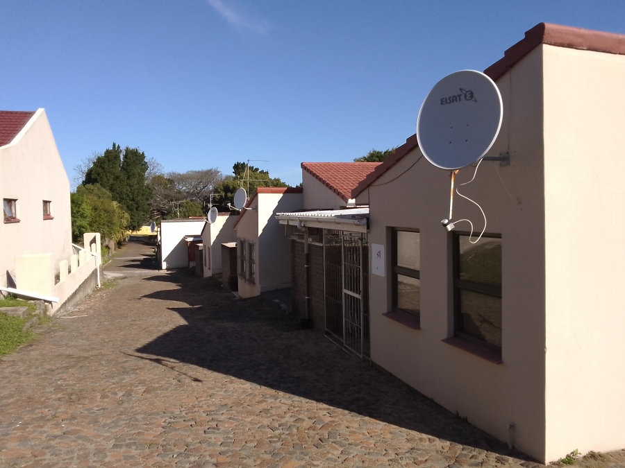 0 Bedroom Property for Sale in Cambridge Eastern Cape